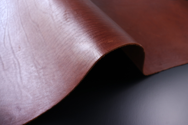 3,6-4,0 Чепрак коньяк с восковым покрытием