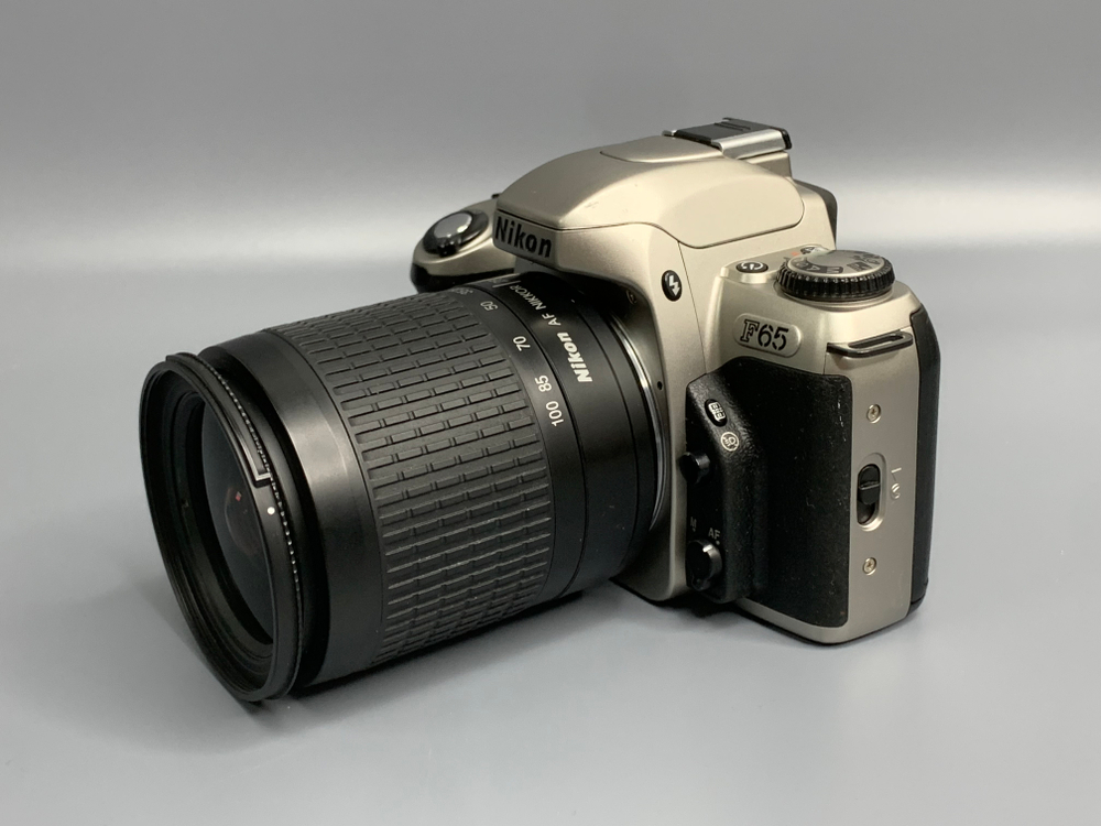 Nikon F75 kit 28-100mm 3.5-5.6G AF Nikkor