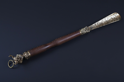 Ложка для обуви "Бык бюст"