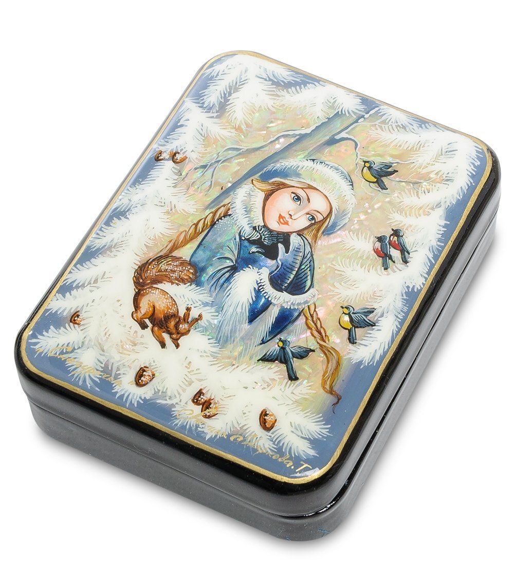 Народные промыслы ШК-55/ 71 Шкатулка «Снегурочка» авт. Маркова Т.