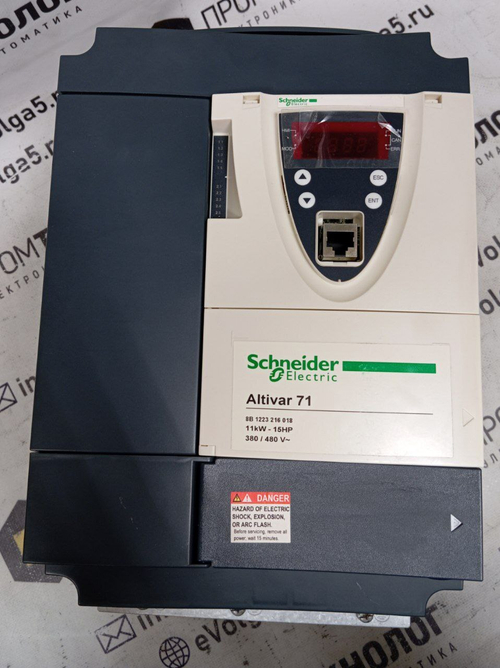 S.E. ATV71HD11N4 новый