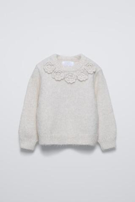 ZARA СВИТЕР С ЦВЕТАМИ,ЭКРЮ