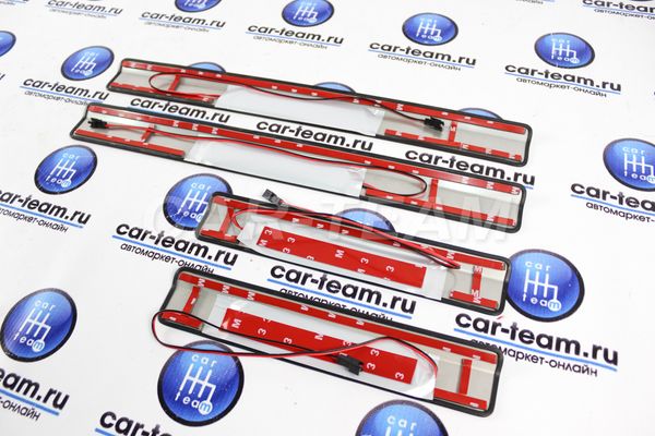 Светодиодные накладки на пороги из нержавейки на Лада Приора (4шт)