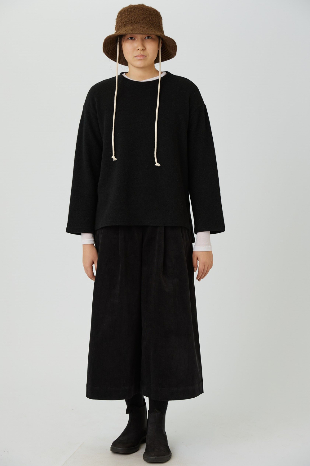 Кюлоты из черного вельвета