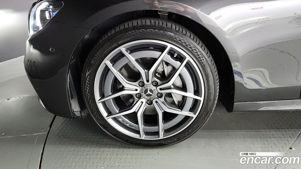 Mercedes-Benz E-Class W213 E220d 4MATIC AMG Line (12.2020)
