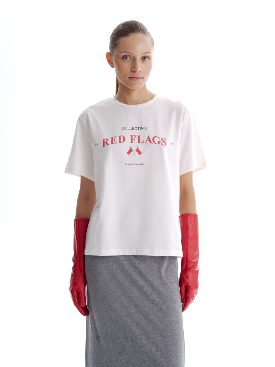 Футболка свободная "Red Flags"