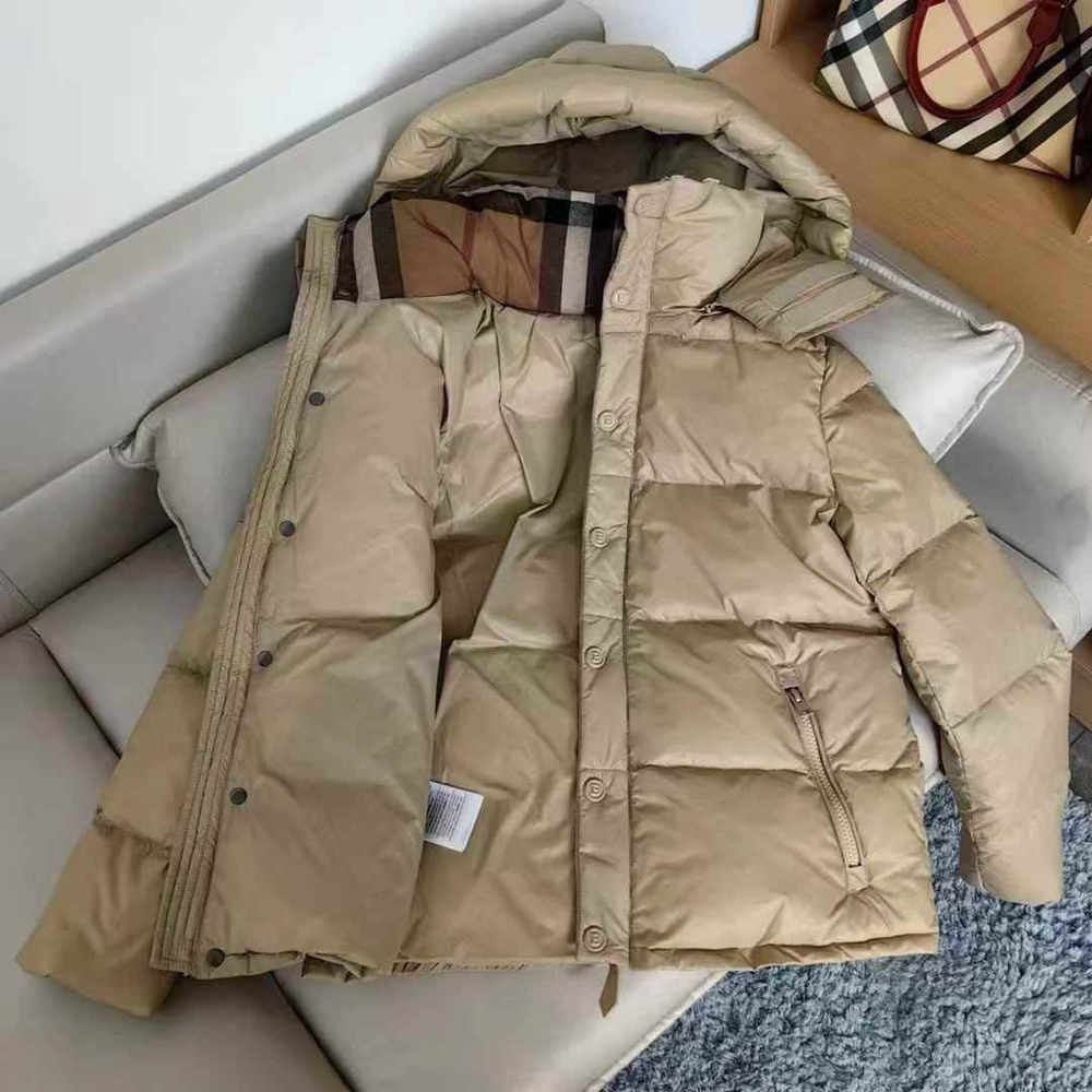 Пуховик Burberry