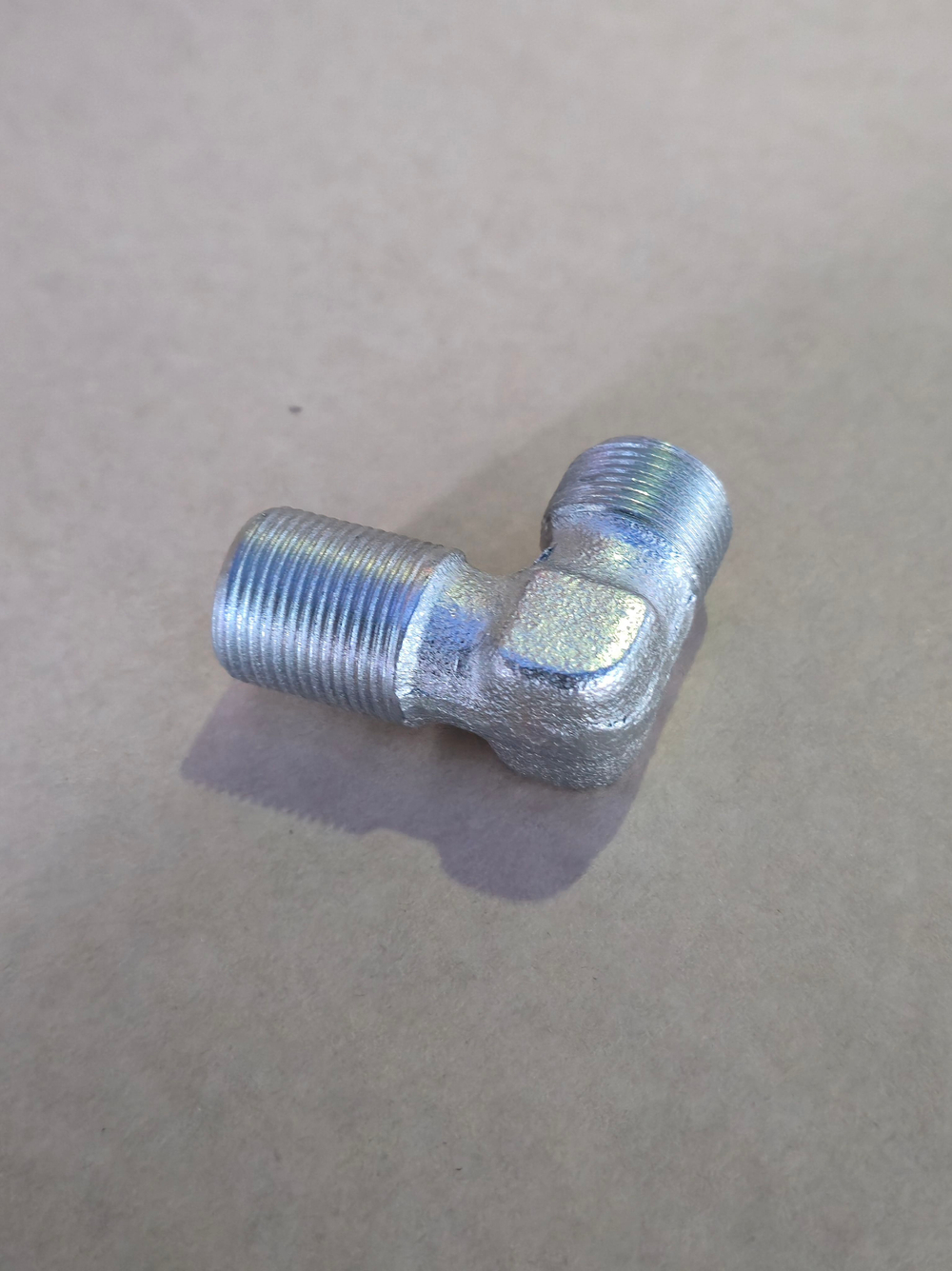 Угольник М22х1,5/М22х1,5 (ОАО МАЗ)