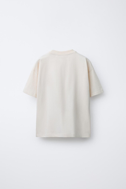 ZARA ФУТБОЛКА С ПРИНТОМ, ЭКРЮ