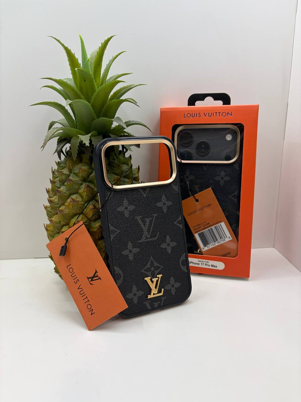 Накладка LOUIS VUITTON С КАРМАНОМ для iPhone 17 Pro Max