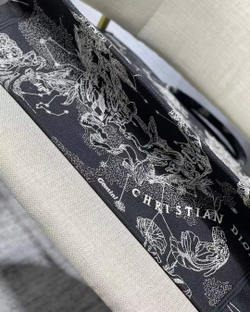 Christian Dior Book Tote 42 cm