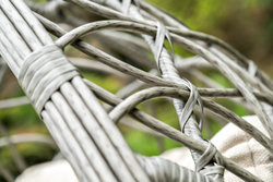 "Венеция" подвесное кресло-кокон из искусственного ротанга, цвет серый с бежевой подушкой