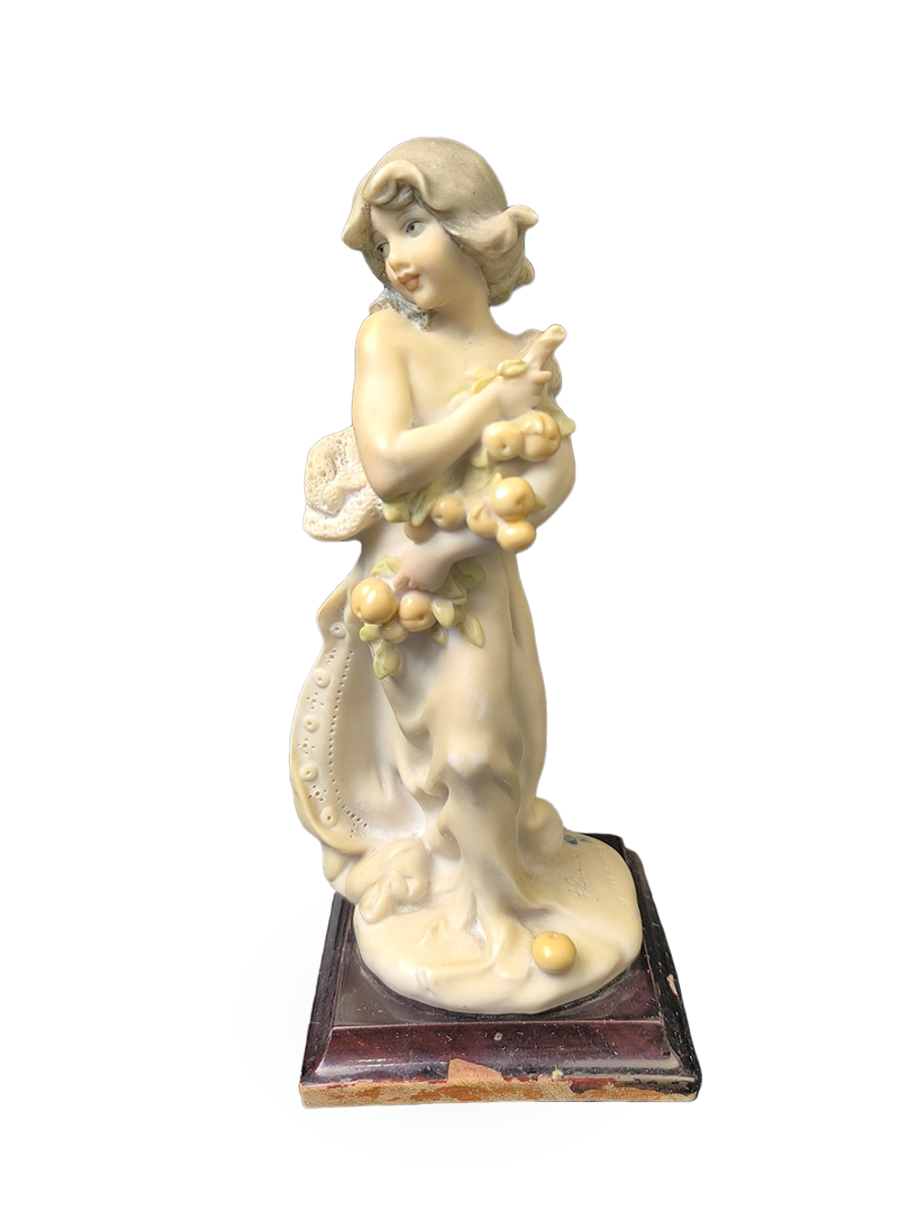 Статуэтка "Девочка с яблоневой веткой" Capodimonte