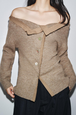 ZARА ВЯЗАНЫЙ КАРДИГАН С ВЫРЕЗОМ ЛОДОЧКОЙ, СЕРО-КОРИЧНЕВЫЙ