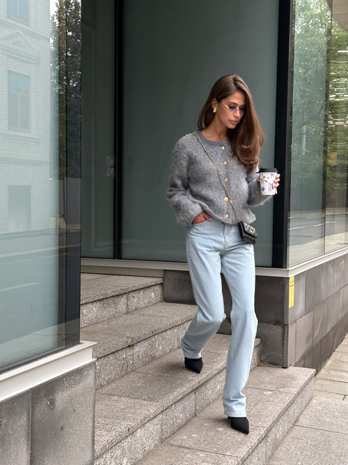 Джинсы голубые прямые на завышенной талии