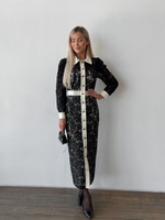 Платье футляр из кружева