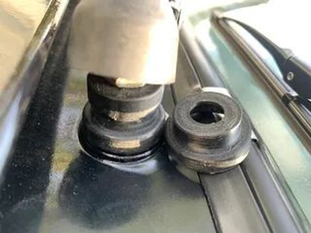 Bmw E30 E28 - втулка рычага стеклоочистителя