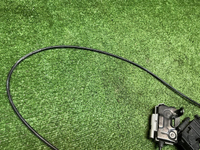 Замок капота Mercedes C w205 (2014-2023)