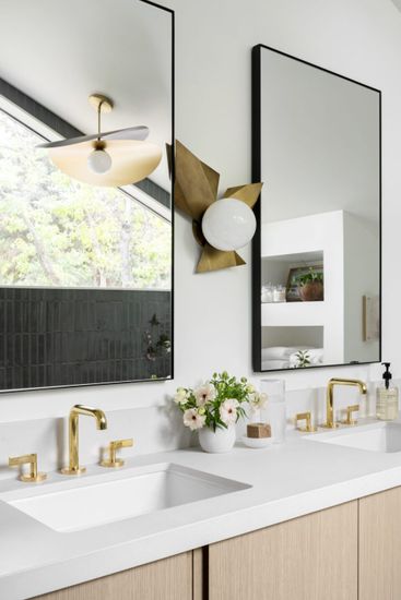 Зеркало в чёрной раме “Ноулз”