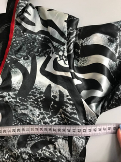 Куртка Fabrizia тонкая, маркировка 36, визуально на 42 размер