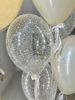 Воздушные гелиевые шарики с доставкой по Хабаровску на годик дочке песок/снег №4504