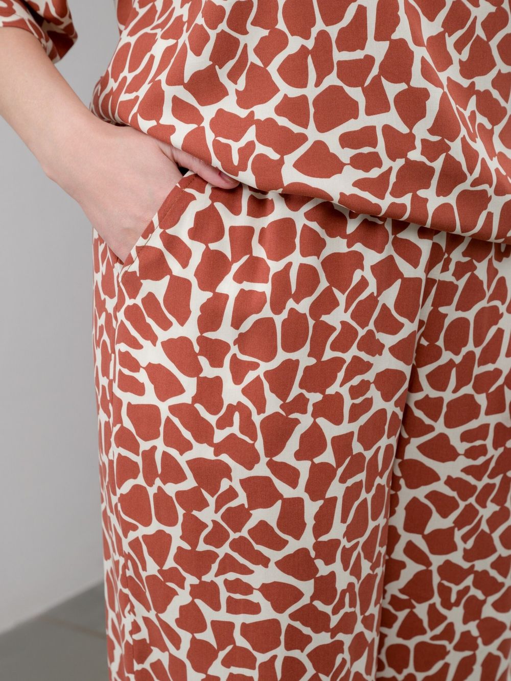 Костюм Гинея Виотекс КОРИЧНЕВЫЙ