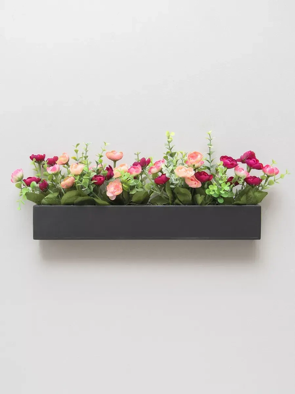 Искусственные цветы на стену в кашпо "Ящик с розочками"