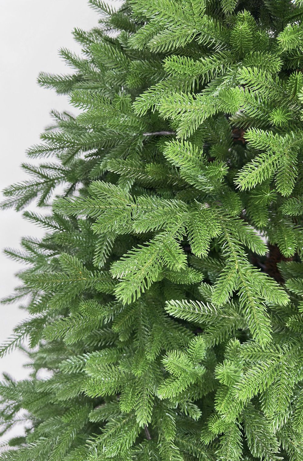 Ель искусственная «Лесная красавица» (Литая хвоя) от 1,2 м до 3 м