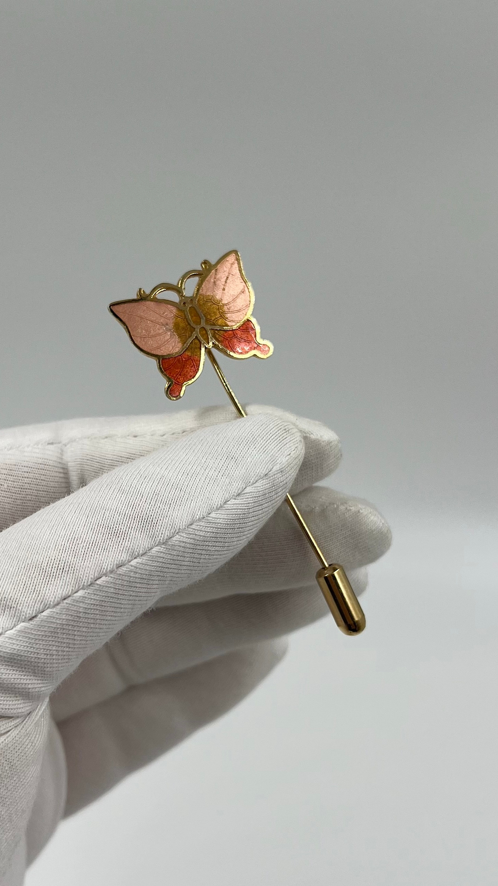 Брошь булавка Бабочка с эмалью в технике клуазоне