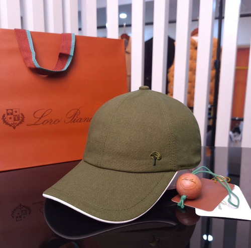 Бейсболка Loro Piana