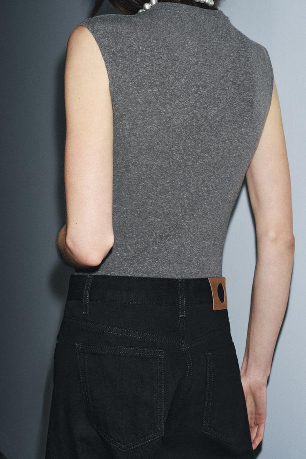 ZARA МЯГКОЕ БОДИ С ВОРОТНИКОМ-СТОЙКОЙ, ТЕМНО-СЕРЫЙ