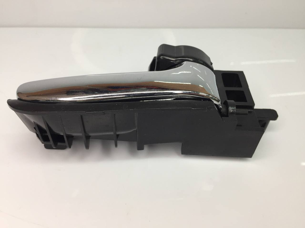 Ручка двери внутренняя ПРАВАЯ B6105400B28 Lifan Solano, Solano New