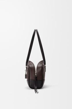 Loewe Укороченная сумка Amazona 31 из классической телячьей кожи, темно-каштановый