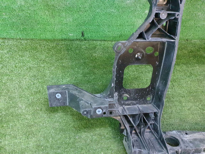 Телевизор Hyundai Staria (2021-н.в.)