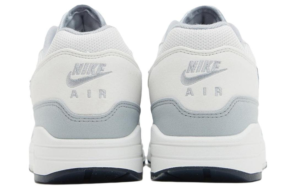 Кроссовки Nike Air Max 1