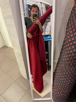 Костюмно-плательный хлопковый вельвет с вискозой (Loro Piana, 80%хлопок/20%вискоза, Ягодный красный, 145, 220 гр/м2)