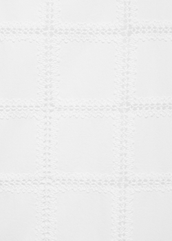 Футболка с вышивкой