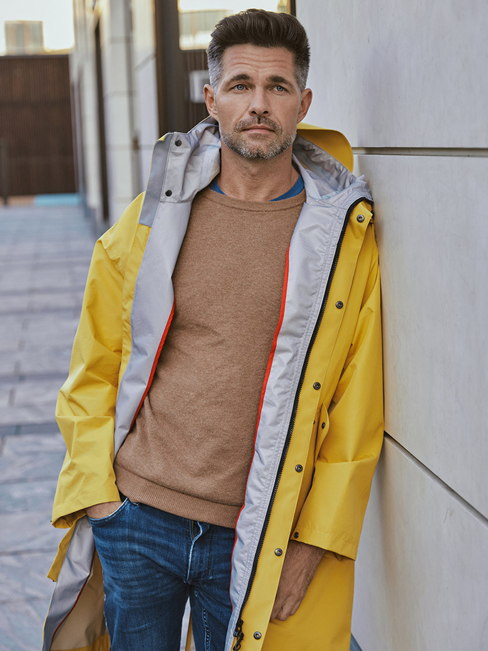 Плащ желтый MontBlanc мужской