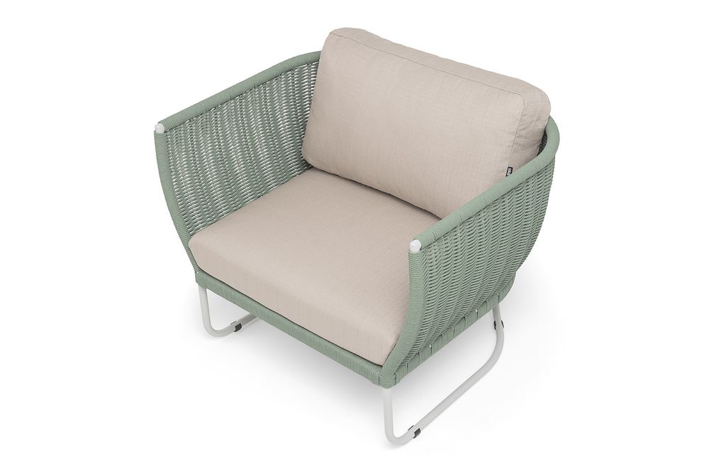 "Фиджи" кресло плетеное из роупа, каркас алюминий светло-серый (RAL7035) муар, роуп зеленый (4204) круглый tex, ткань Mossle бежевая