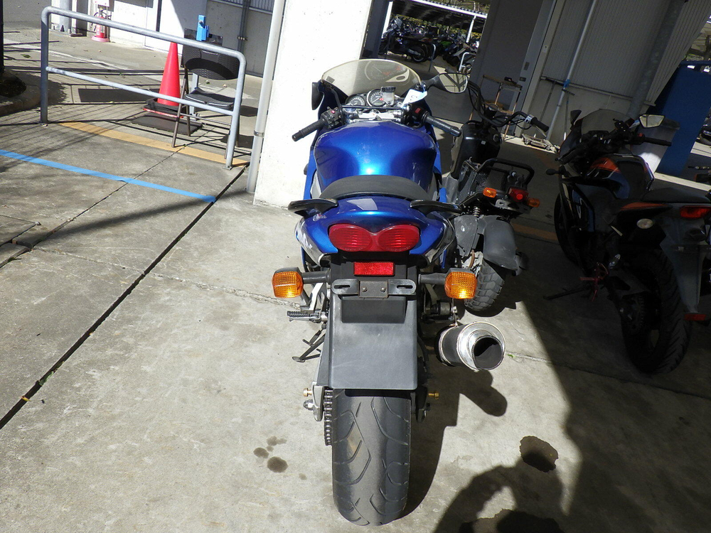 Kawasaki Ninja ZX-9R 041682