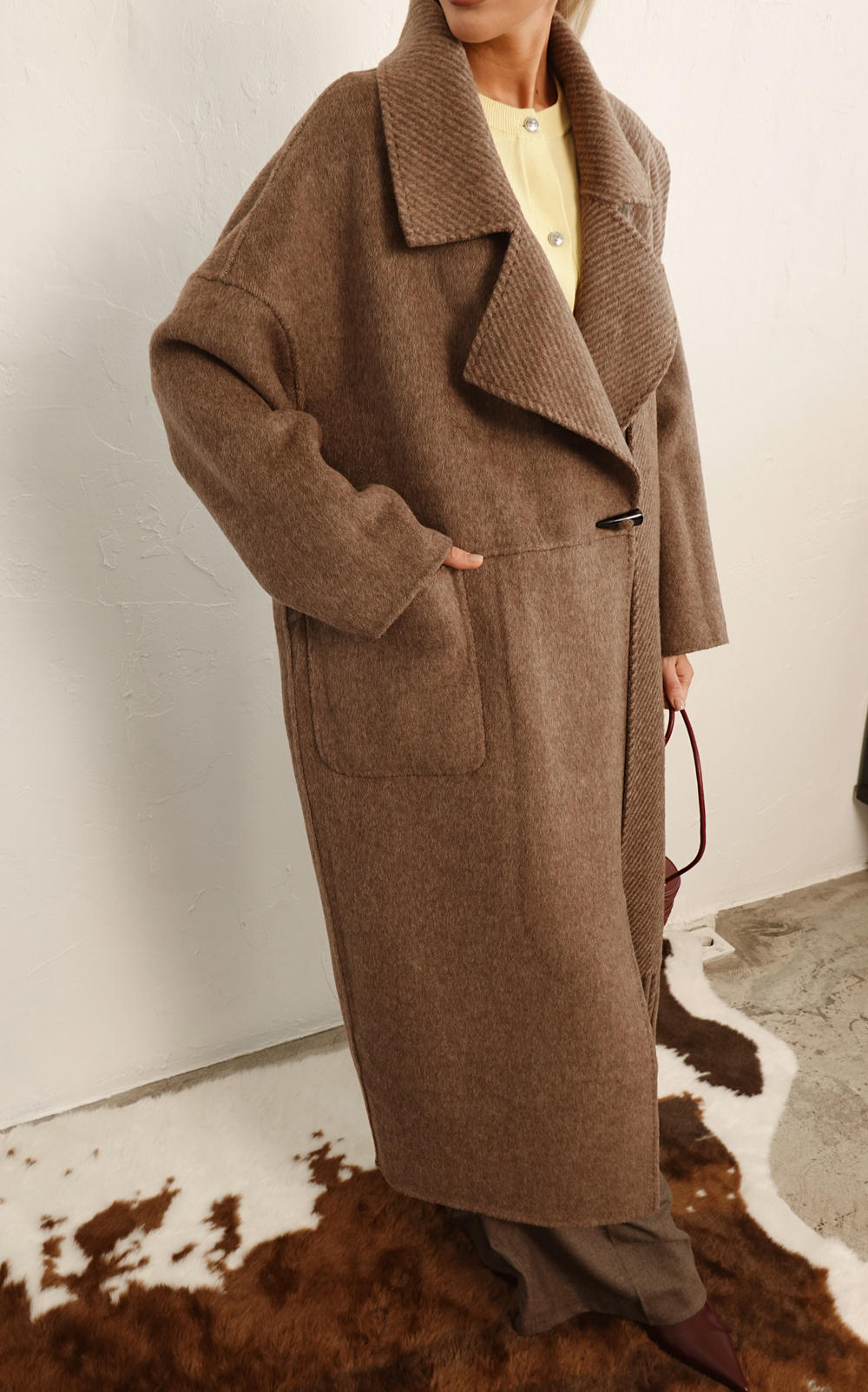 Пальто двустороннее оверсайз с шарфом