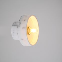 Бра Tom Dixon Stone Wall Lamp