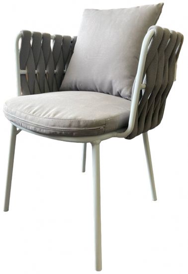 Кресло плетеное с подушкой Roma