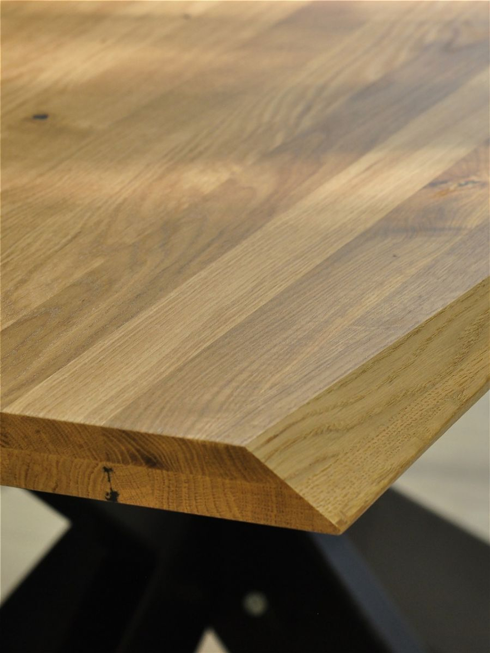 Стол обеденный 200х100х75 XENIA, массив дуба