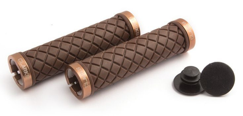 Грипсы CLO276 на руль резиновые "ромбы" антискольз. 130мм с 2 фиксат. коричн. анодир. CLARKS