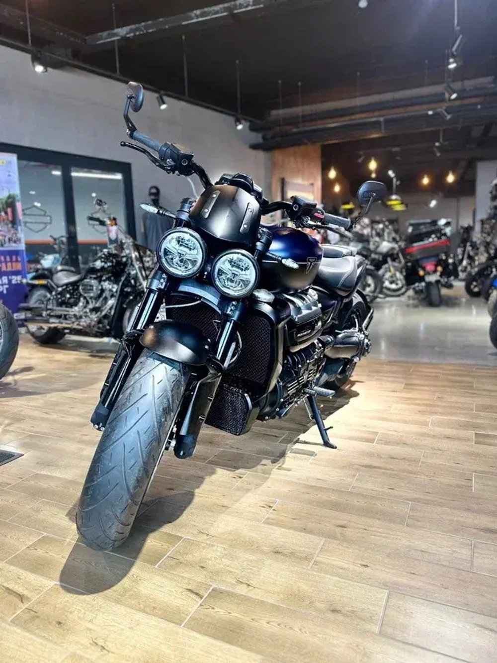 Triumph Rocket 3 R STORM BLUE SATIN