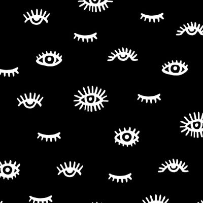 Глаза на черном