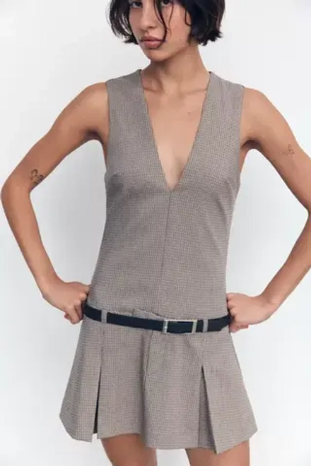ZARA ПЛАТЬЕ С ДВОЙНЫМ ПОЯСОМ И ЮБКОЙ В СКЛАДКУ, БОРДОВЫЙ/ЭКРЮ