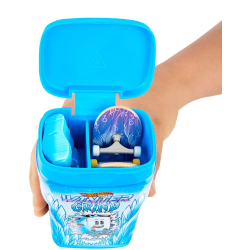 Hot Wheels Skate - Skatebox Winter Grind с двумя скейтбордами 2шт HVK77 / артикул   HTP10 HVK77  / GTIN 194735206711