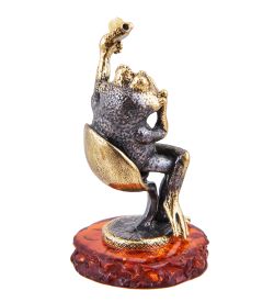 Народные промыслы AM-3689 Фигурка «Лягушка Красавица» (латунь, янтарь)